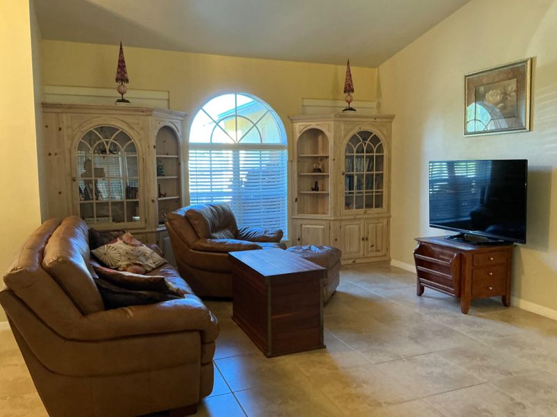 roommates in Undisclosed, Lehigh Acres, FL 33974 Fancy Clancy (id. 26683) - cirtru.com