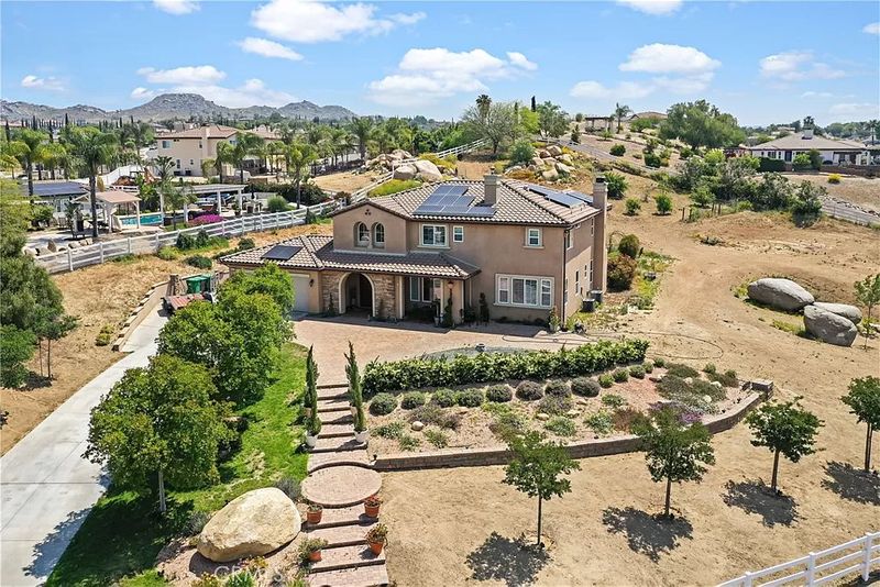 roommates in Riverside Private Room in 4Bed.3.5Bath - cirtru.com