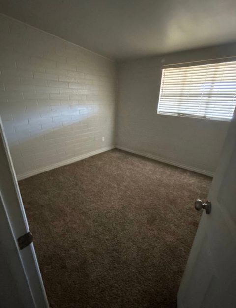 Private Room in 3Bed.1Bath