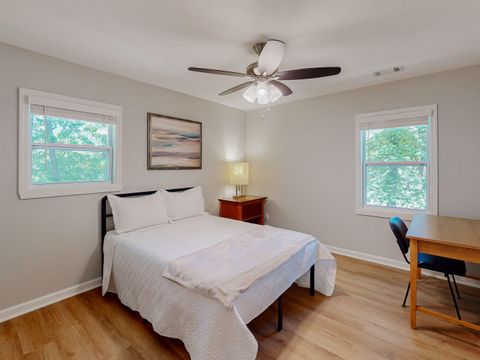 Beautiful Newly Renovated Home - Quiet Neighborhood in Carrollton!! (id. 31089)