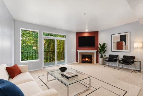 roommates in Kenmore Entire Place 3Bed.2.5Bath - cirtru.com