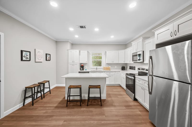 Fully Renovated May 2026  Near 8th St & Florida Ave  5min Walk to Dollar General&nbsp; Free Laundry On Site (id. 34837)