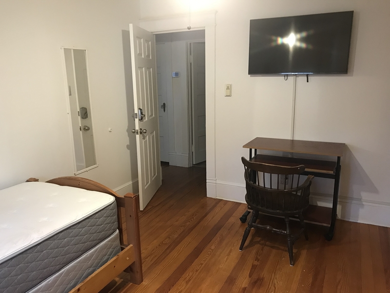 roommates in King George Room for rent (King George, VA) - cirtru.com
