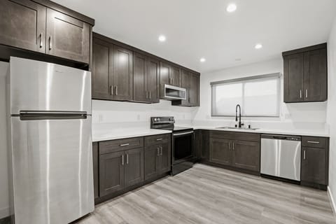 roommates in Los Angeles Entire Place 2Bed.2Bath - cirtru.com