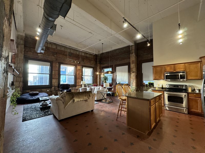 Private Room in 2Bed.2Bath