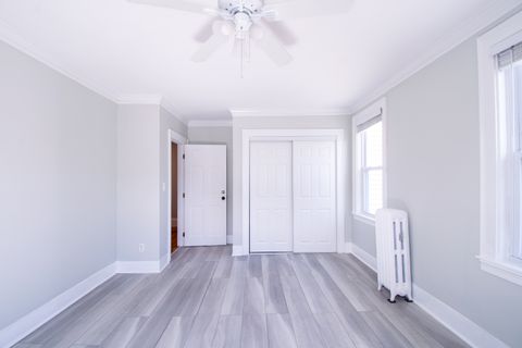 Entire Place 4Bed.1Bath