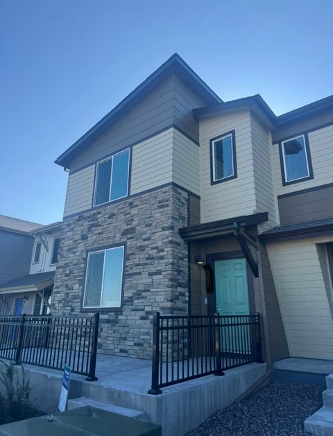 Shared Room in 3Bed.2.5Bath