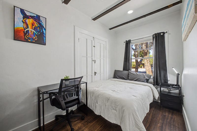 roommates in Undisclosed, Phoenix, AZ 85006 Beautiful House in Historic Coronado District w/cozy rooms, breakfast nook & private backyard! (id. 36520) - cirtru.com