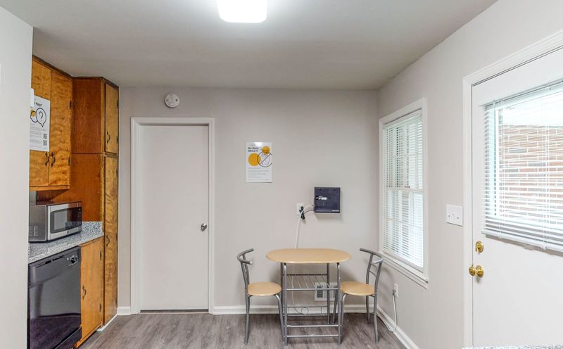 roommates in Undisclosed, Forest Park, GA 30297 Get Cozy in this Conley Home, a 2 min walk to transit stop Conley Rd & Scott Dr (id. 903) - cirtru.com