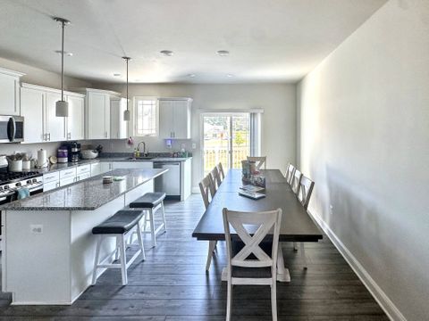 Entire Place 3Bed.3.5Bath