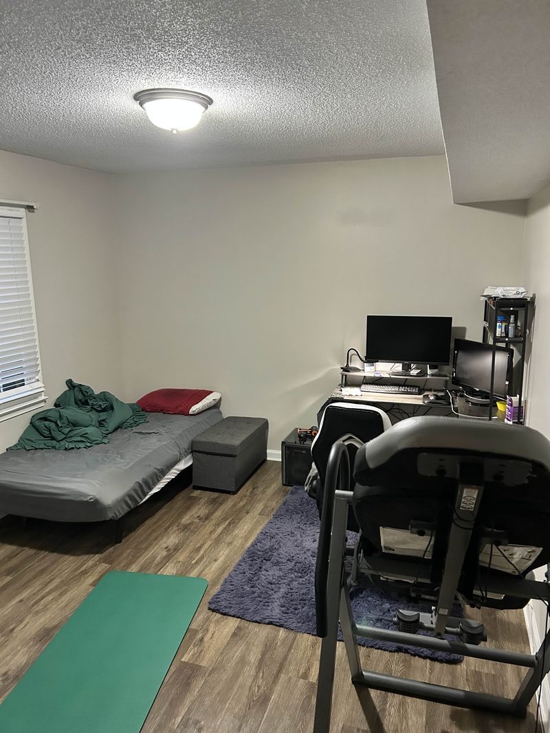Private Room in 1Bed.1Bath