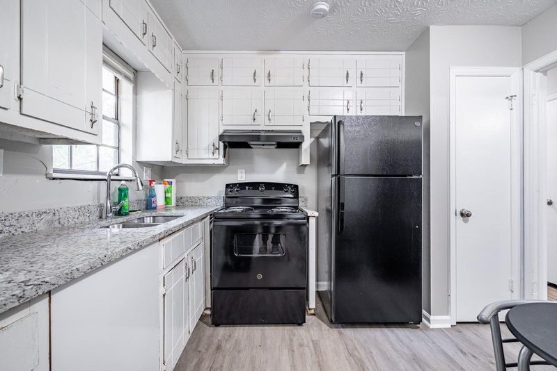 roommates in Undisclosed, Riverdale, GA 30274 Charming  Home in Quiet Cul-de-Sac - 2 Fridges Included! (id. 9853) - cirtru.com