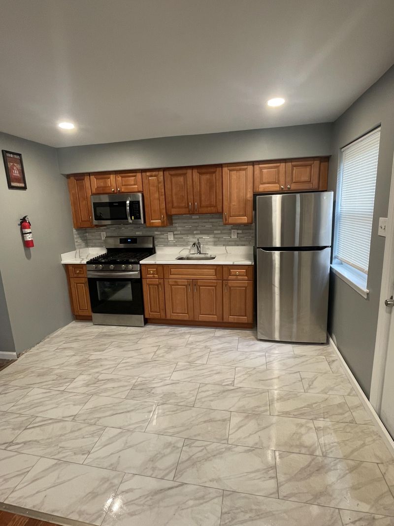 Live in Temple North Philadelphia (id. 14385)