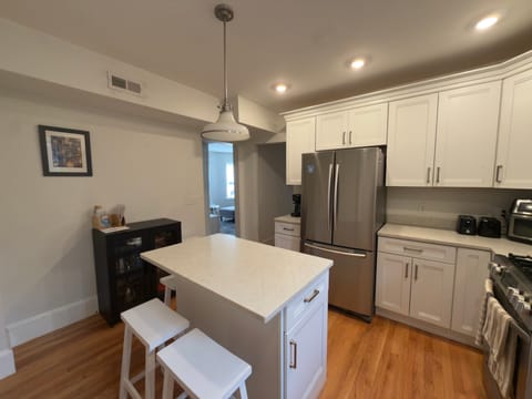 Private Room in 3Bed.2Bath