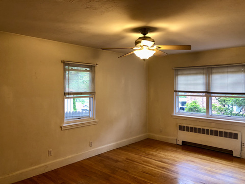 Private Room in 3Bed.1Bath