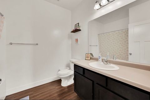Private Room in 3Bed.2Bath