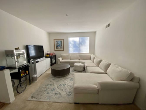Private Room in 2Bed.2Bath