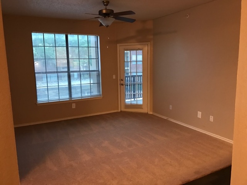 roommates in Dallas private bedroom available for rent. - cirtru.com