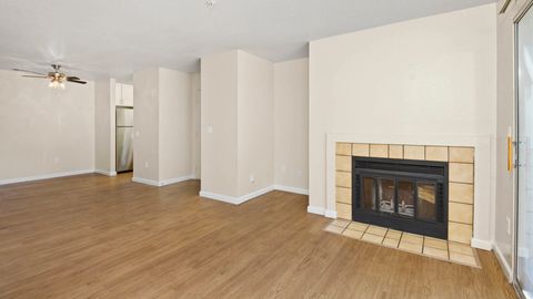 Private Room in 2Bed.2Bath