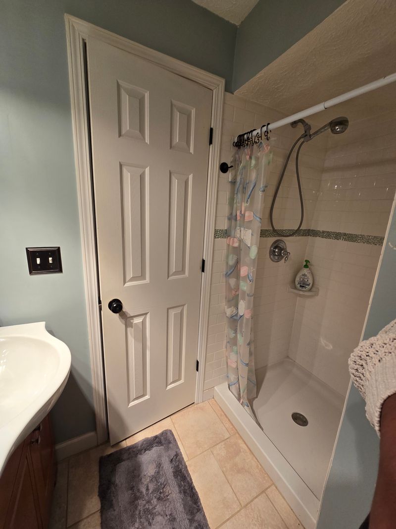 roommates in Raleigh Private Room in 3Bed.3Bath - cirtru.com