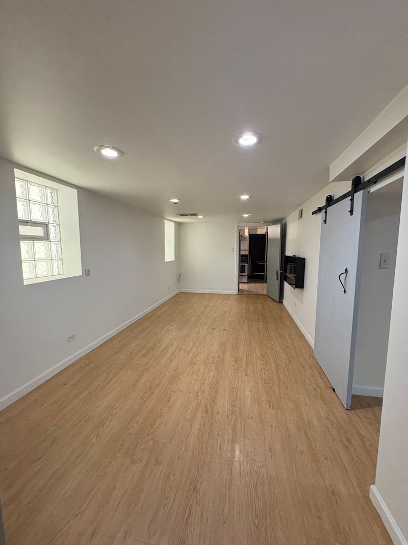 roommates in Chicago Entire Place 1Bed.1Bath - cirtru.com