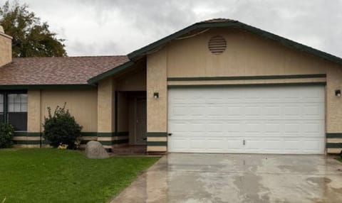 roommates in Bakersfield Room5Bed.1Bath - cirtru.com