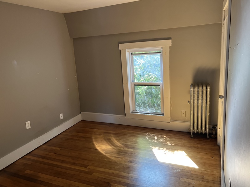 Private Room in 3Bed.1Bath