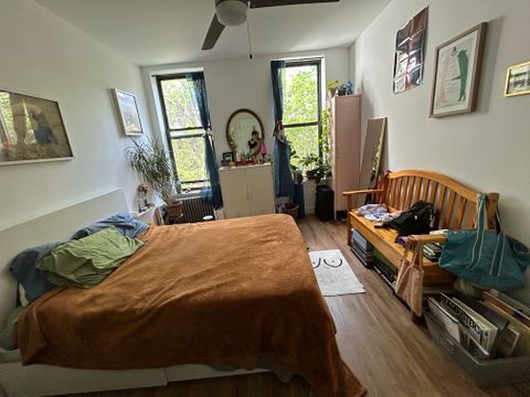 Private Room in 3Bed.1Bath