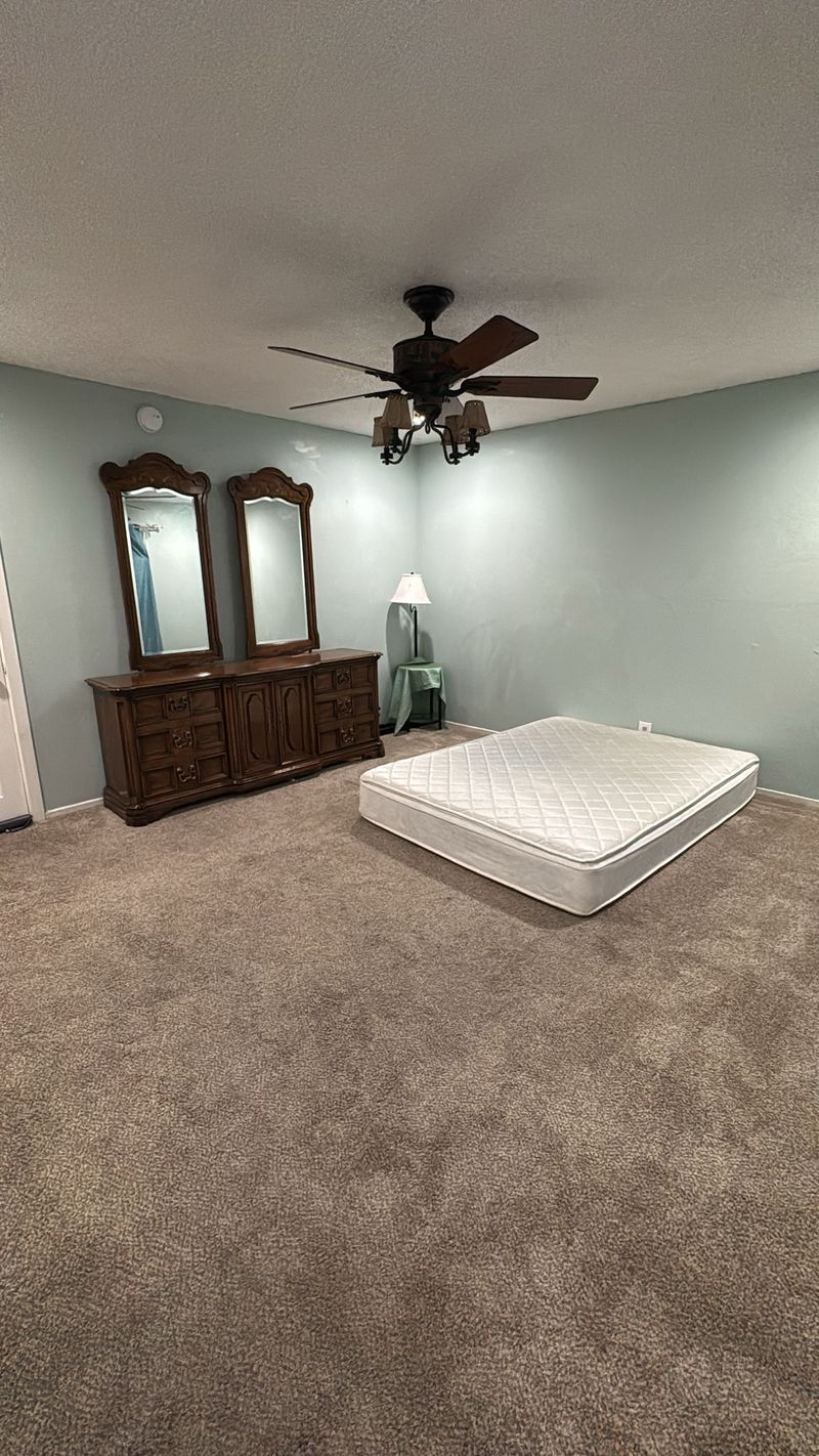 roommates in Clovis Private Room in 3Bed.1Bath - cirtru.com