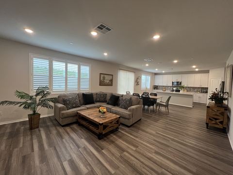 roommates in Riverside Private Room in 4Bed.3Bath - cirtru.com