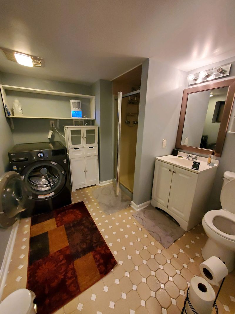 roommates in Alexandria Room2Bed.1Bath - cirtru.com