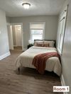Modern Euclid Home  3 Min to Hospital & Transit | XL Rooms (id. 21595)