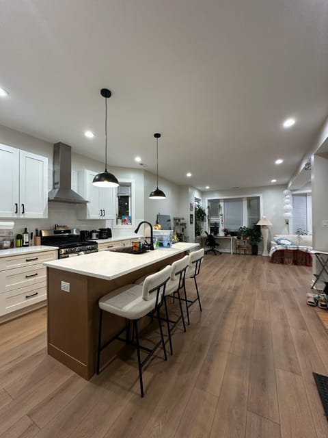 roommates in Chicago Private Room in 3Bed.1Bath - cirtru.com