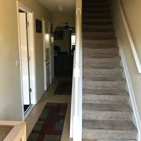 Room Available in East Tampa Townhome! (id. 14319)