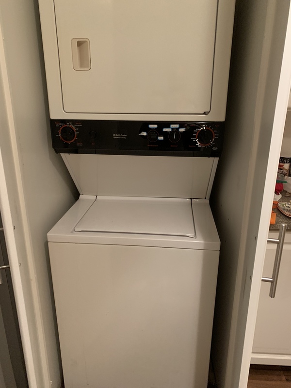 Private Room in 1bed.1bath