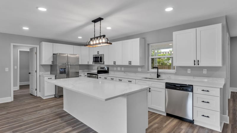 roommates in Undisclosed, Lakeland, FL 33813 Spacious Renovated Lakeland Home (id. 34779) - cirtru.com