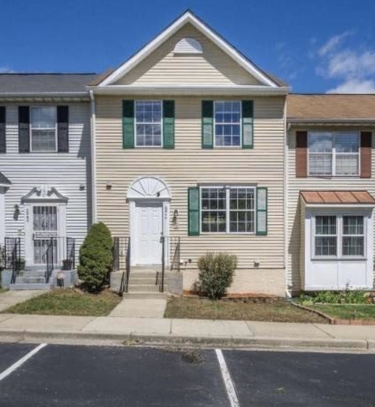 roommates in Capitol Heights Private Room in 4Bed.3Bath - cirtru.com