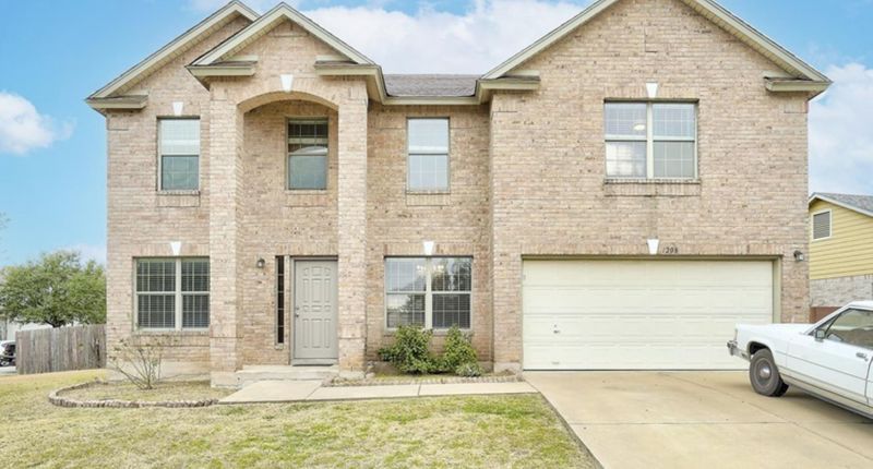 roommates in Undisclosed, Pflugerville, TX 78660 High-quality & homey Pflugerville House with Living room (id. 12827) - cirtru.com