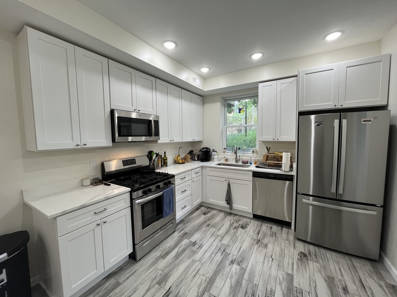 Private Room in 3Bed.3Bath