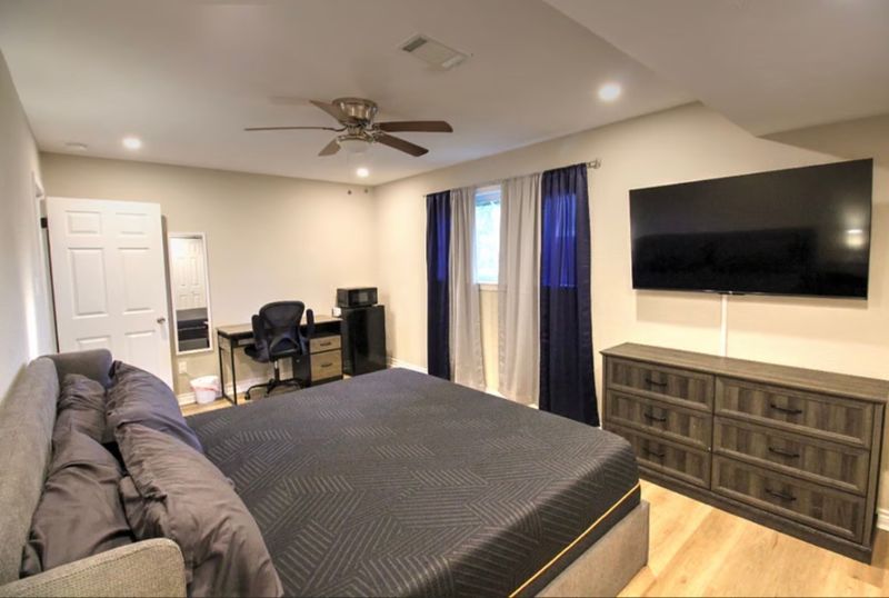 roommates in Texas City Room5Bed.3Bath - cirtru.com
