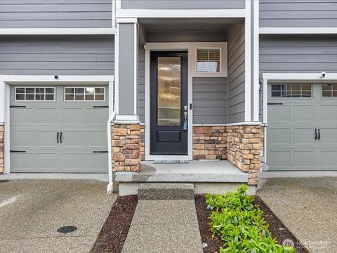 Private Room in 3Bed.2.5Bath
