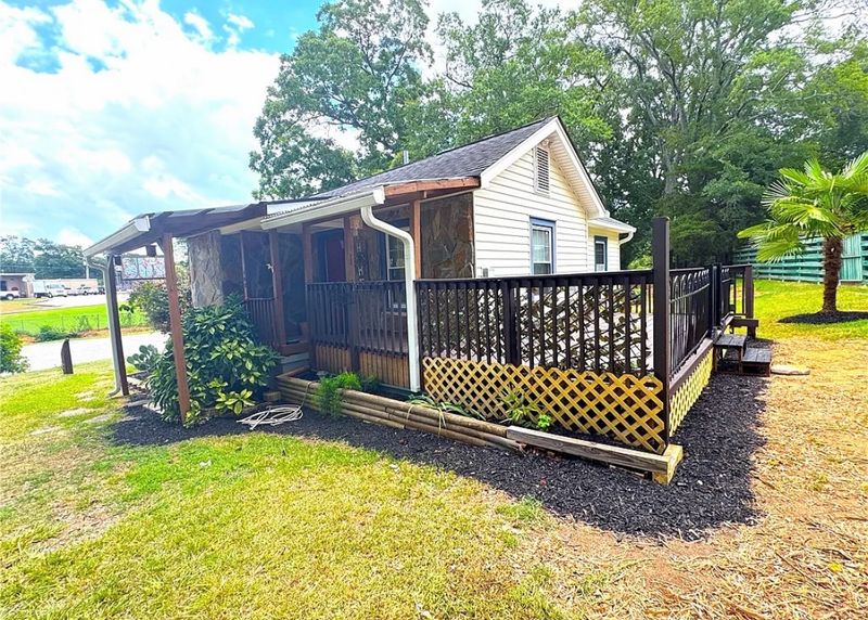 roommates in Anderson Entire Place 1Bed.1Bath - cirtru.com