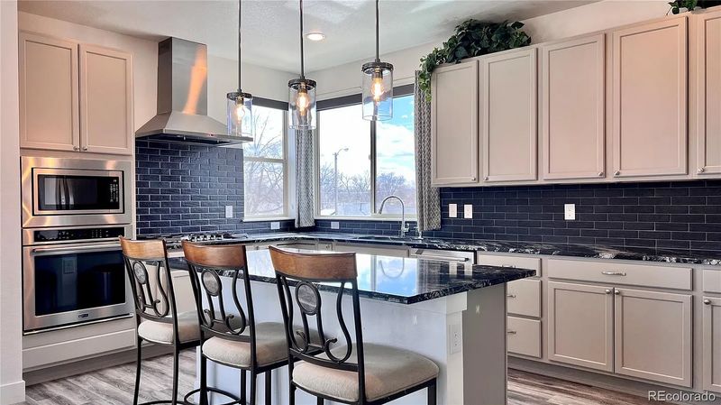 roommates in Aurora Private Room in 3Bed.3.5Bath - cirtru.com
