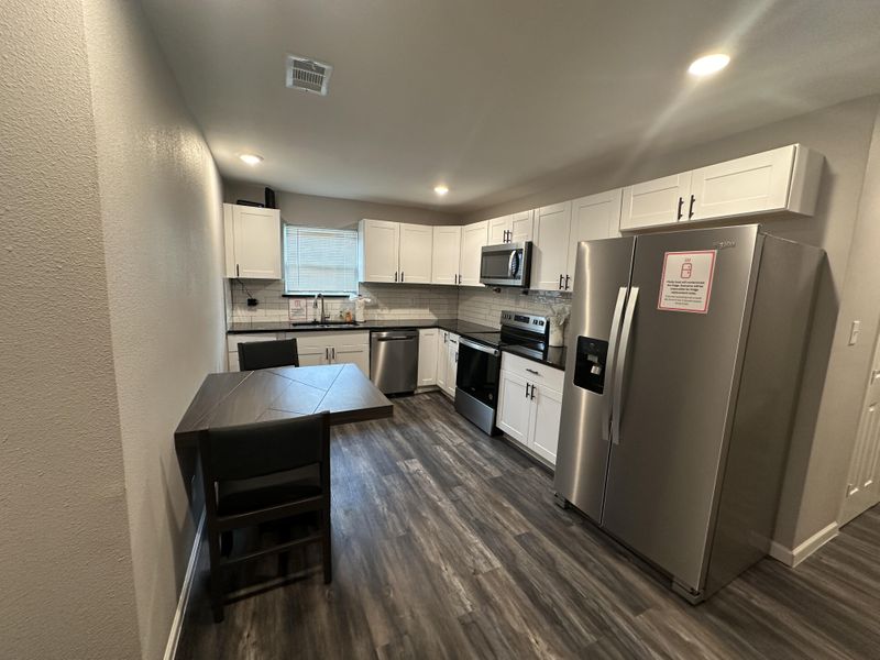 roommates in Undisclosed, McKinney, TX 75069 McKinney House with Gated Parking. Beautiful & newly-renovated (id. 5539) - cirtru.com