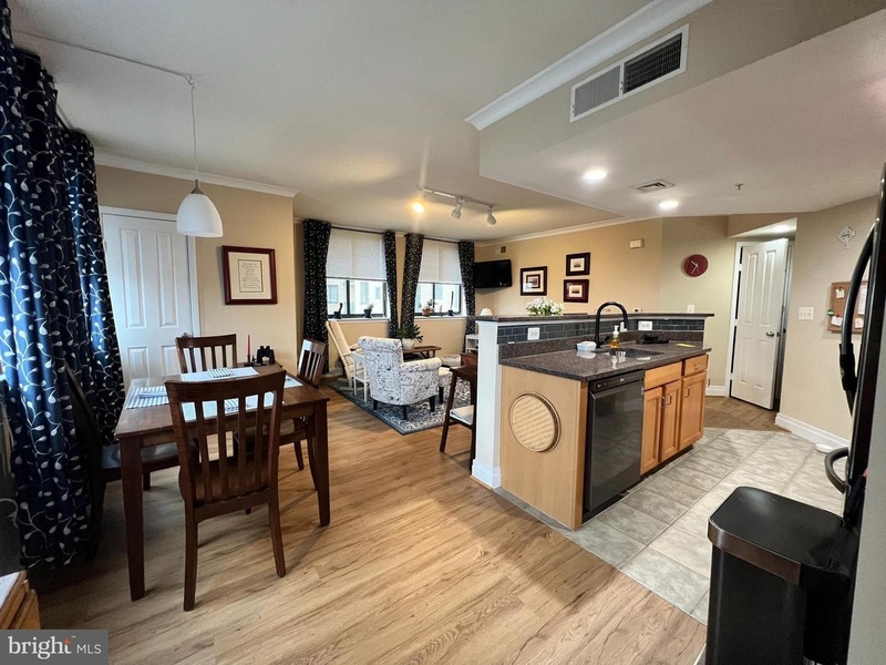 Private Room in 2Bed.2Bath