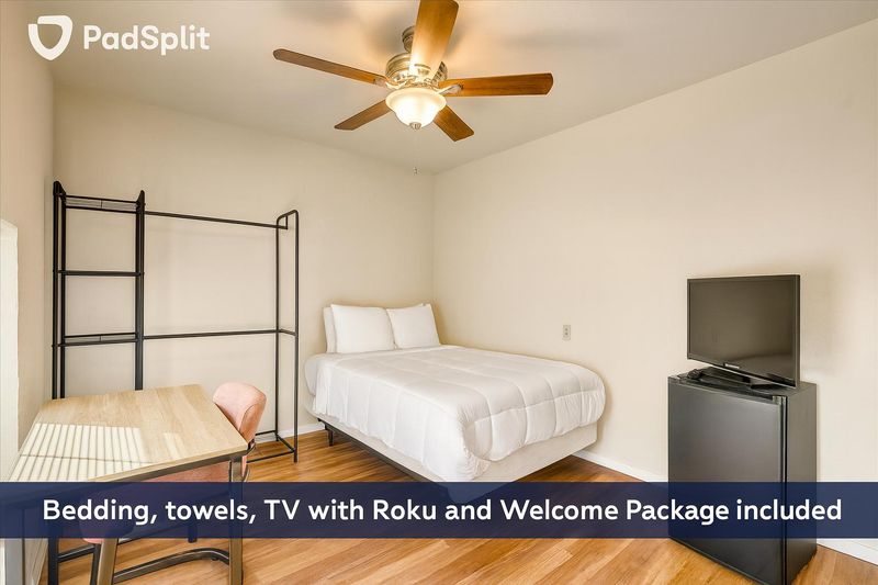 Dallas House with Television. Spacious & homey (id. 11090)