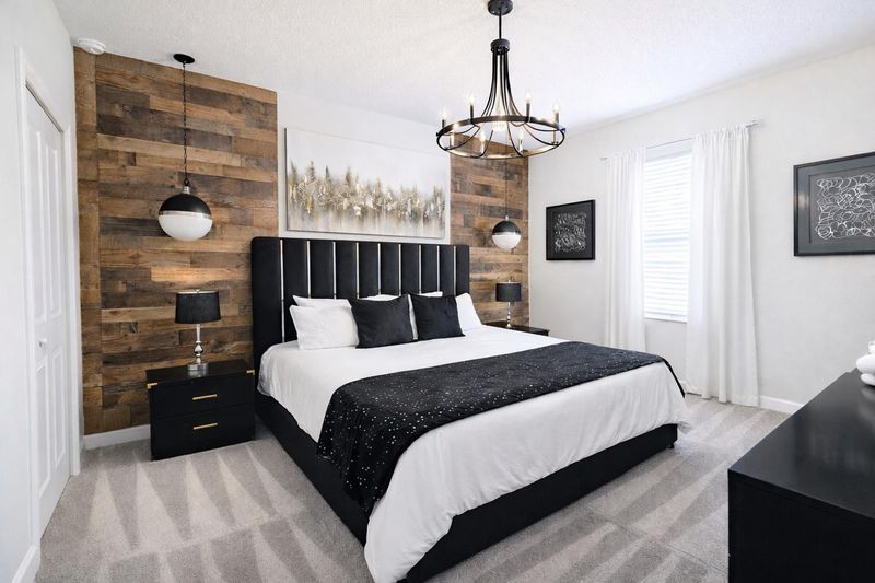 roommates in Undisclosed, Kissimmee, FL 34746 CLEAN CLEAN CLEAN!!   AWESOME PARKING 
 Full Gym • Pool • Lazy River
 Walk to Transit & Target (10 Minutes)
 Near Shopping, Restaurants & Walmart
 ALL Utilities Included
 Smart Lock Entry
 Clean • Comfortable • Great Padmates (id. 24456) - cirtru.com