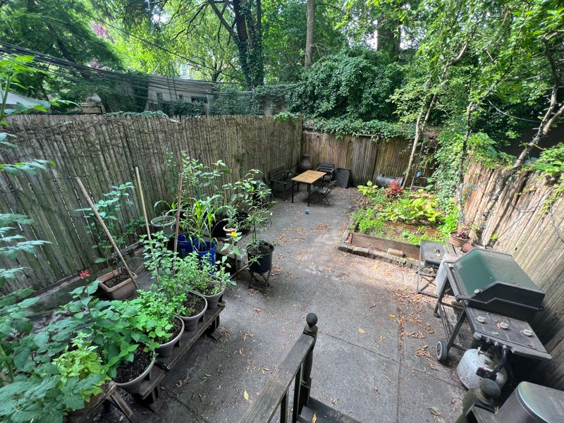 roommates in New York City Entire Place 1Bed.1Bath - cirtru.com