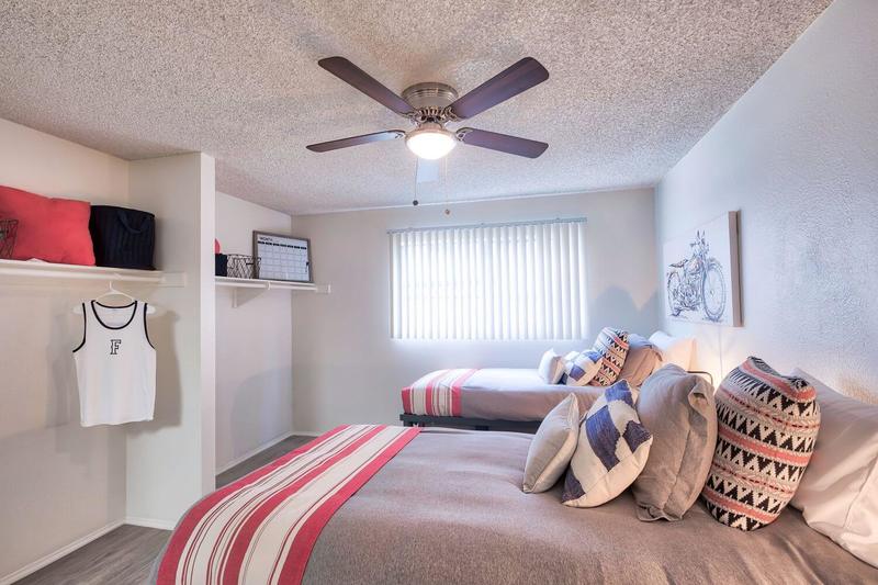 Shared Room in 3Bed.2Bath