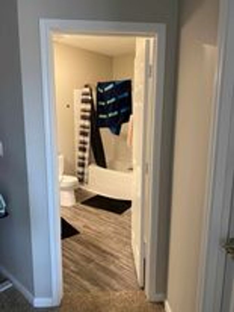 roommates in Katy Private Room in 2Bed.1Bath - cirtru.com